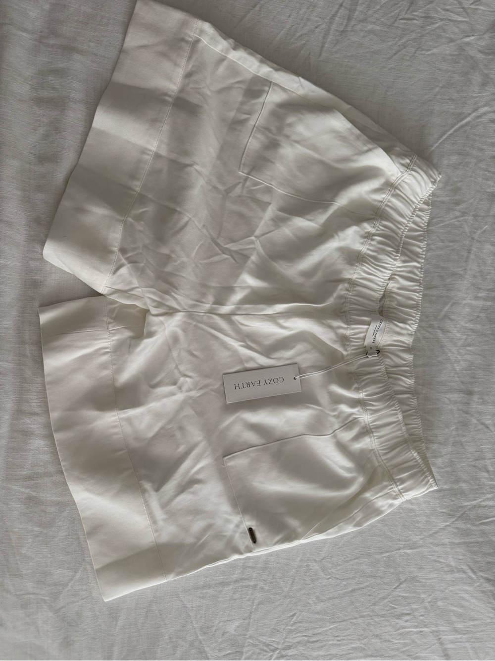 Cozy Earth Women's White Smooth Linen Shorts